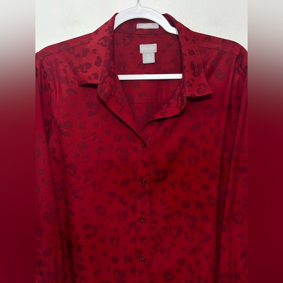 Chicos No Iron Chic Stretch Heart Leopard Print Button Up Shirt - Picture 6 of 15